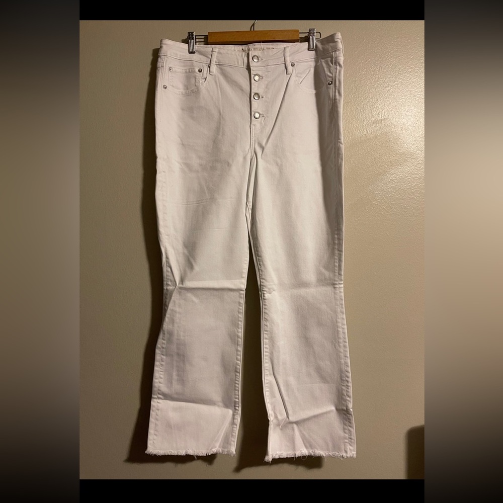 American Eagle cropped flares